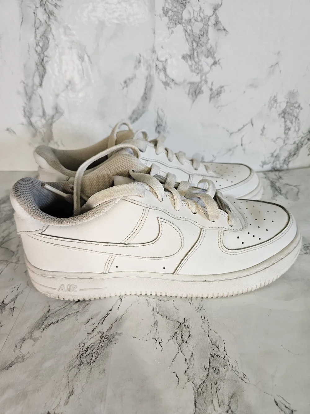Nike Air Force 1 Low Boy’s Size 5y White Lace Low Tops.  DH2920 111